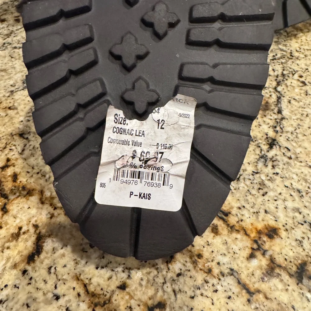 Steve Madden Brown Oxfords with Polished Leather and Glossy Finish - Picture 6 of 6